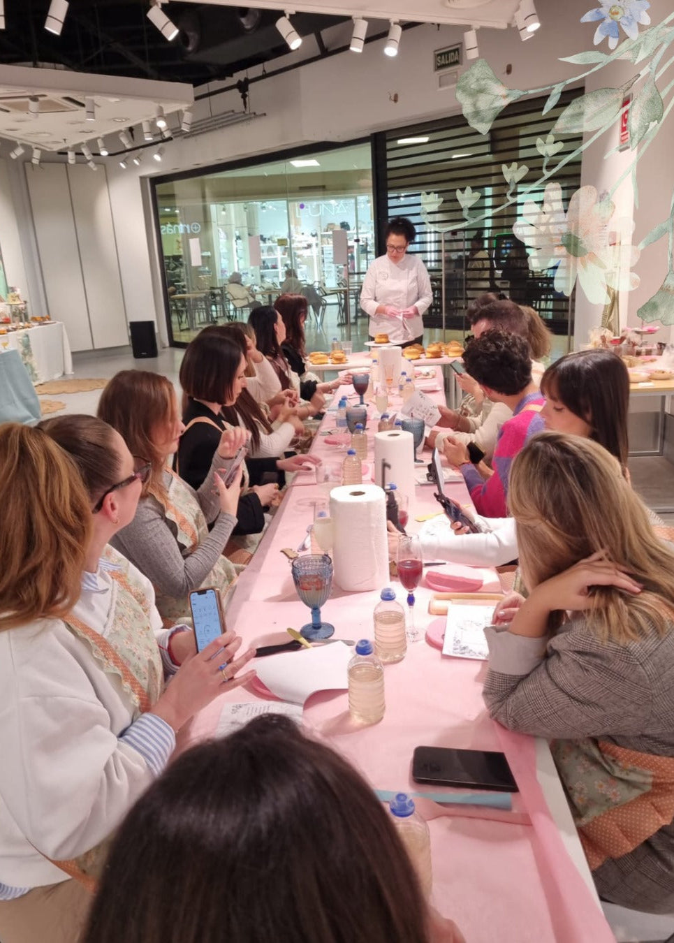 Taller de tartas de primavera (adultos). Precio 45€, reserva online 5€.